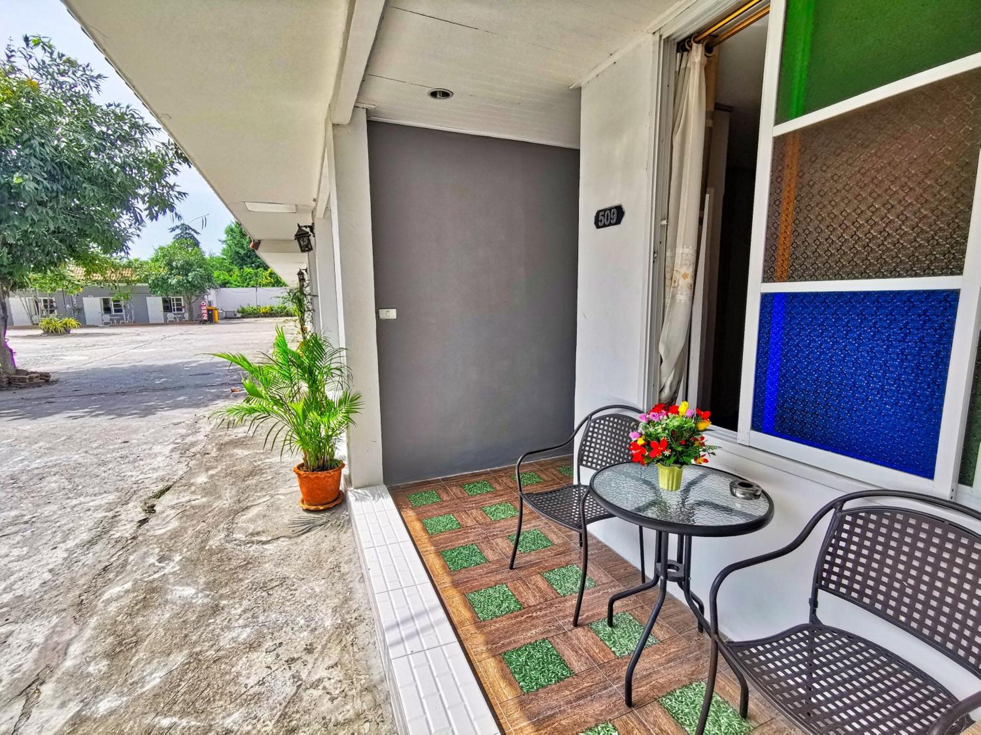 The Train Resort Jomtien Beach Kamer foto